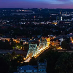 https://traumhafte-ferienwohnung-im-luisenhof.dresdenhotels.net
