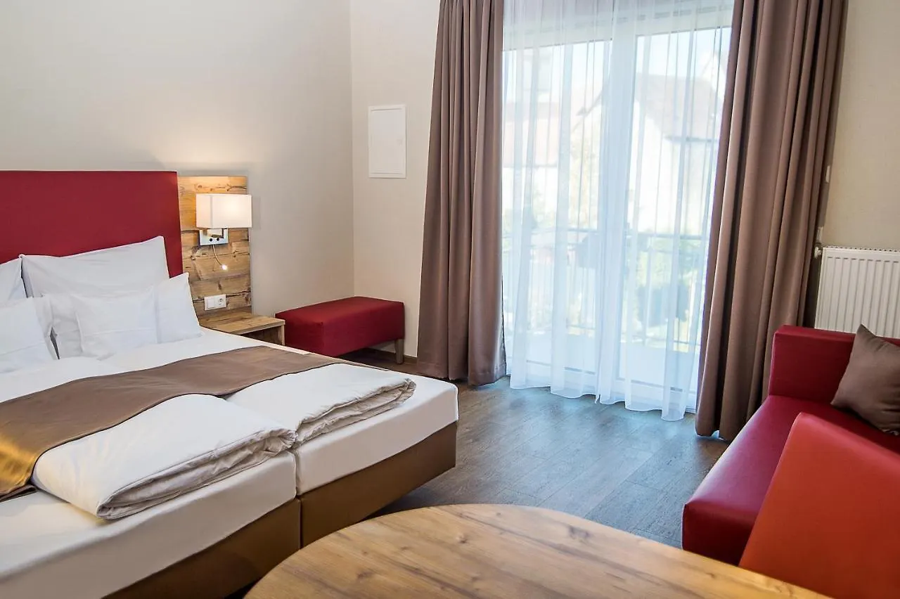 Hotel-Gasthof Neue Post Leutershausen  Hotel